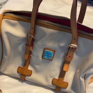 Dooney & Bourke hand/shoulder bag